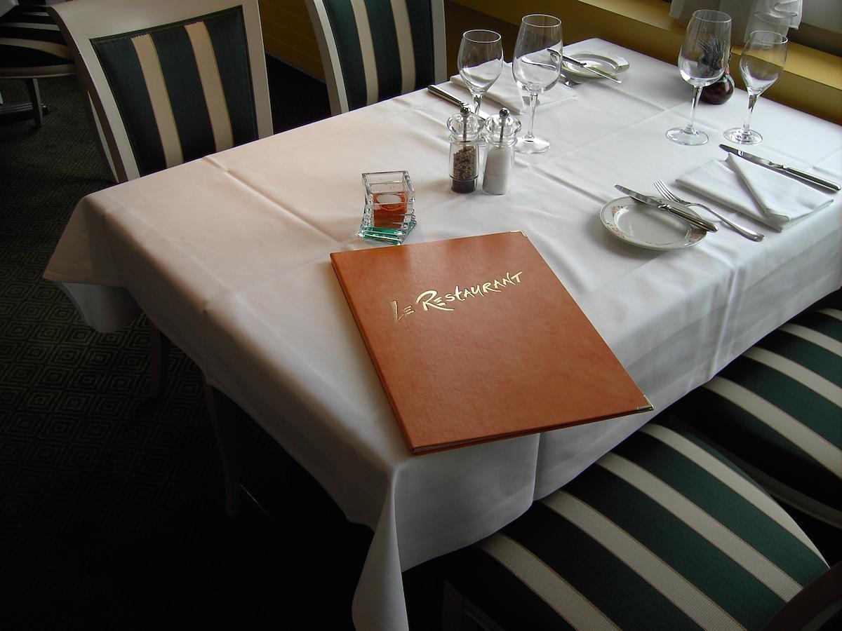 Hotel Restaurant Klosterli Pieterlen Extérieur photo